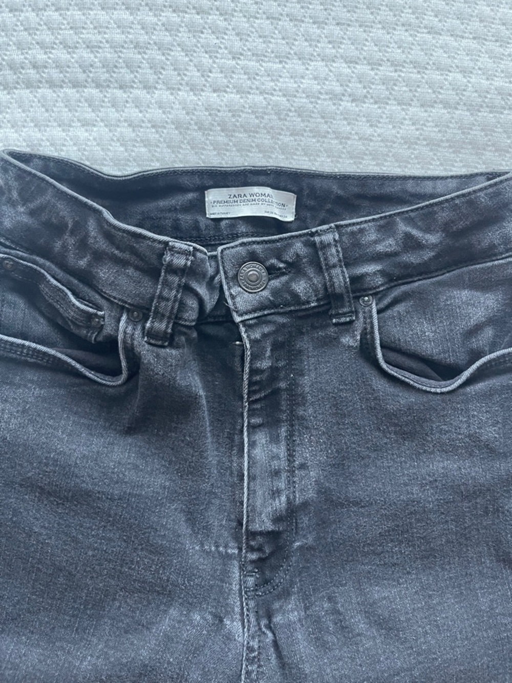 Zara Women's Skinny Jeans - Washed Black